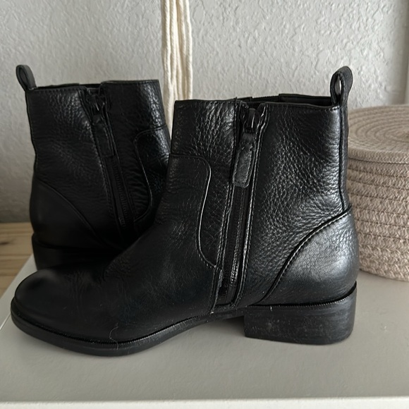 Cole Haan boots - Picture 2 of 3